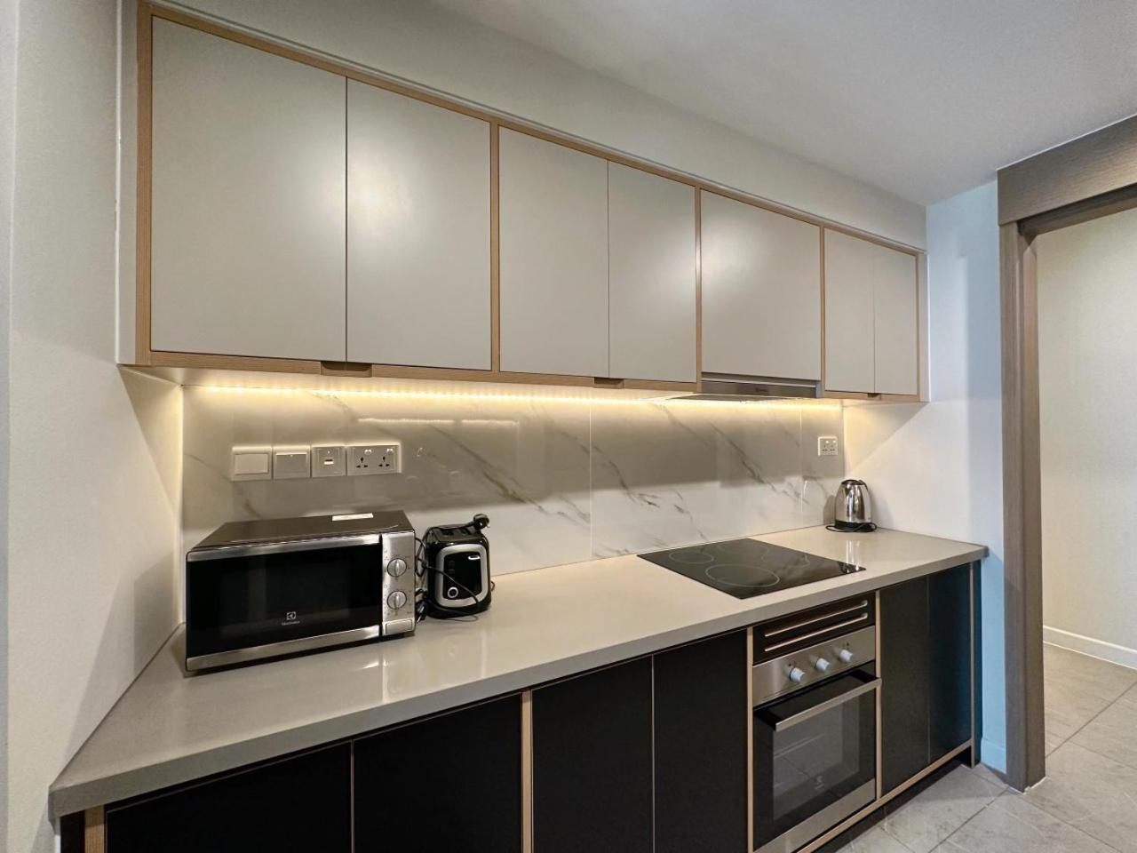 Luxury 3br 6br D1mension & Zenity In District 1 Freepoolsaunagym * Ho Chi Minh City